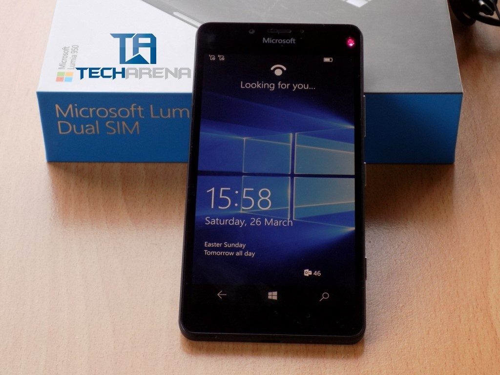 Lumia 950 out of the box