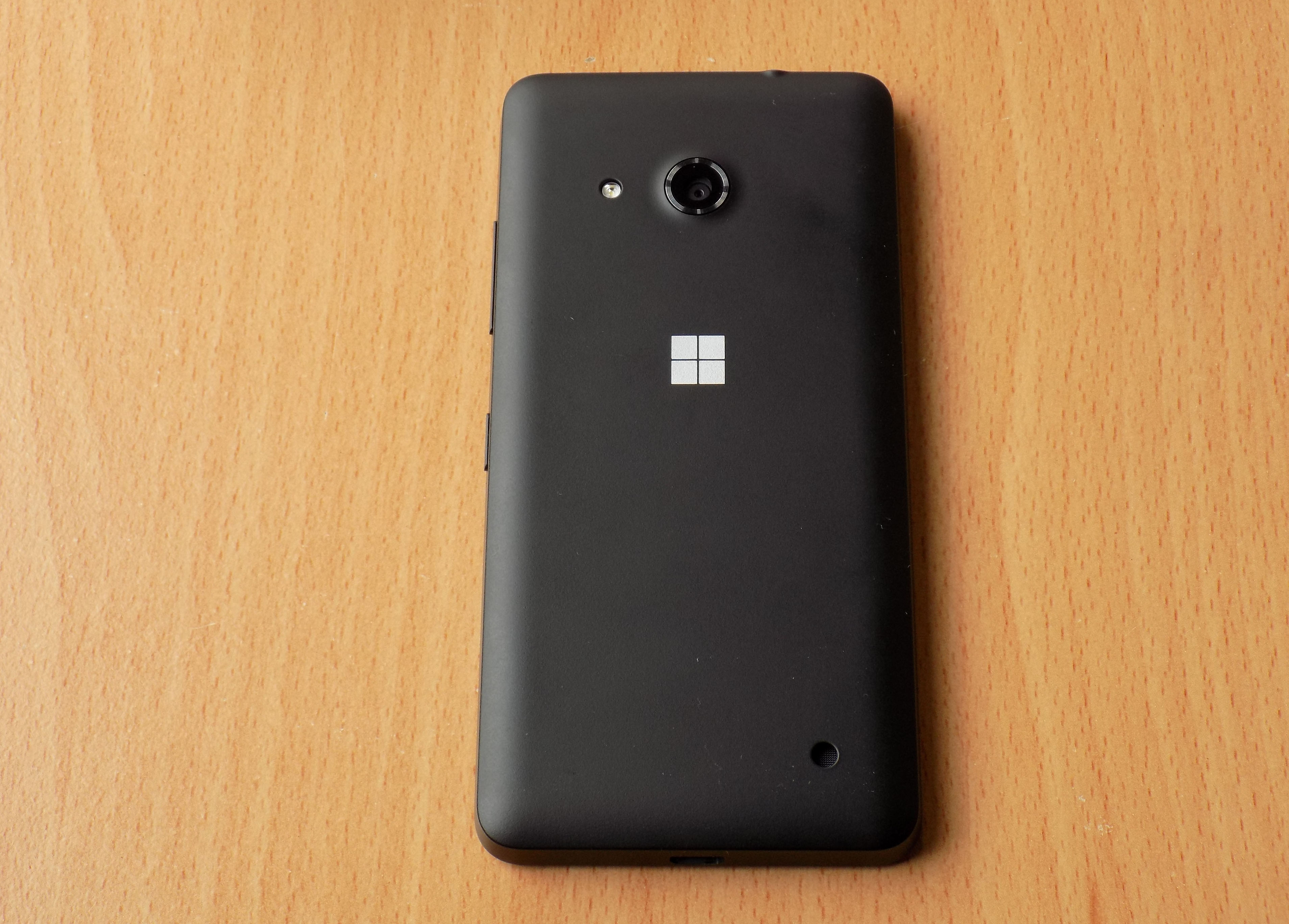 Lumia 550 Back