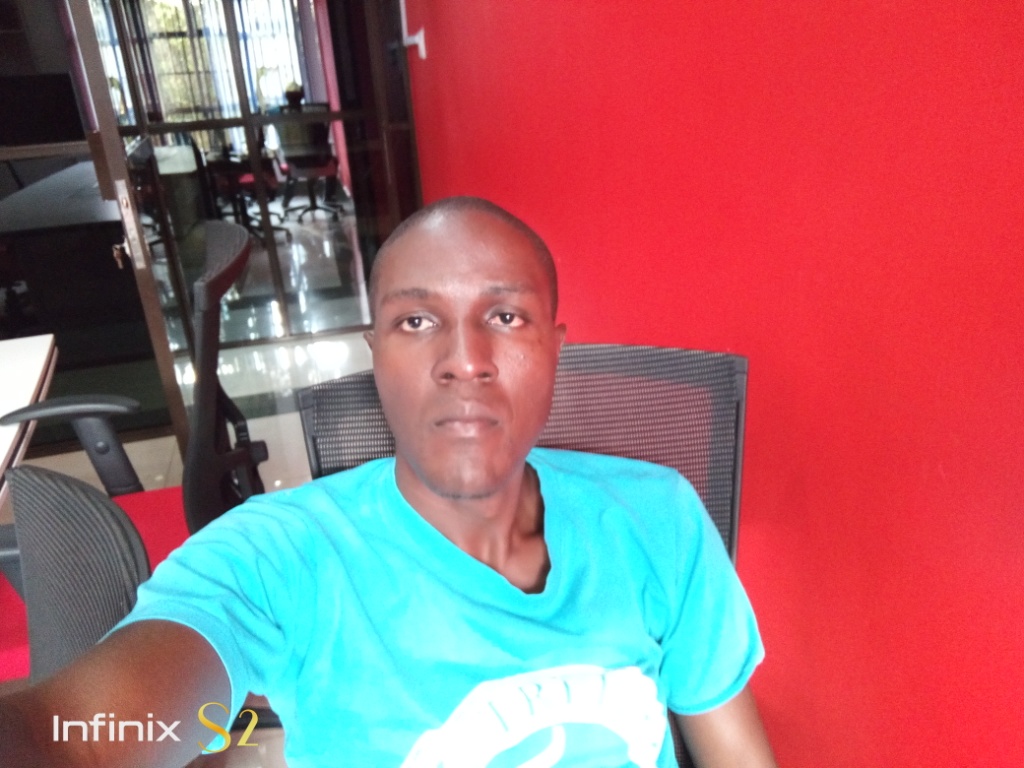 Infinix s2 pro selfie