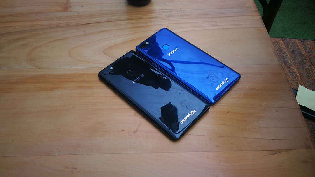 Infinix Note 5 black and blue