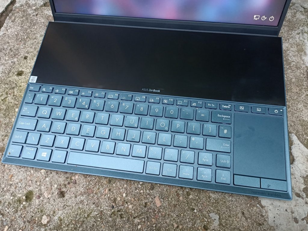 ASUS zenbook 14 duo keyboard