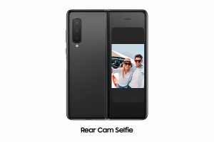 Rear cam selfie on Galaxy Fold