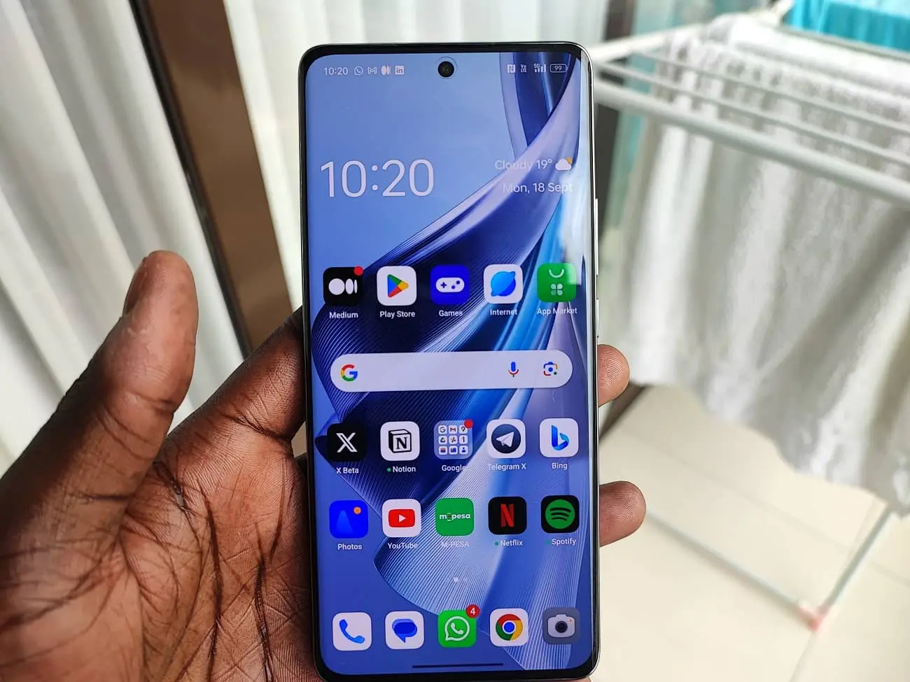 OPPO REno 10 kenya-min