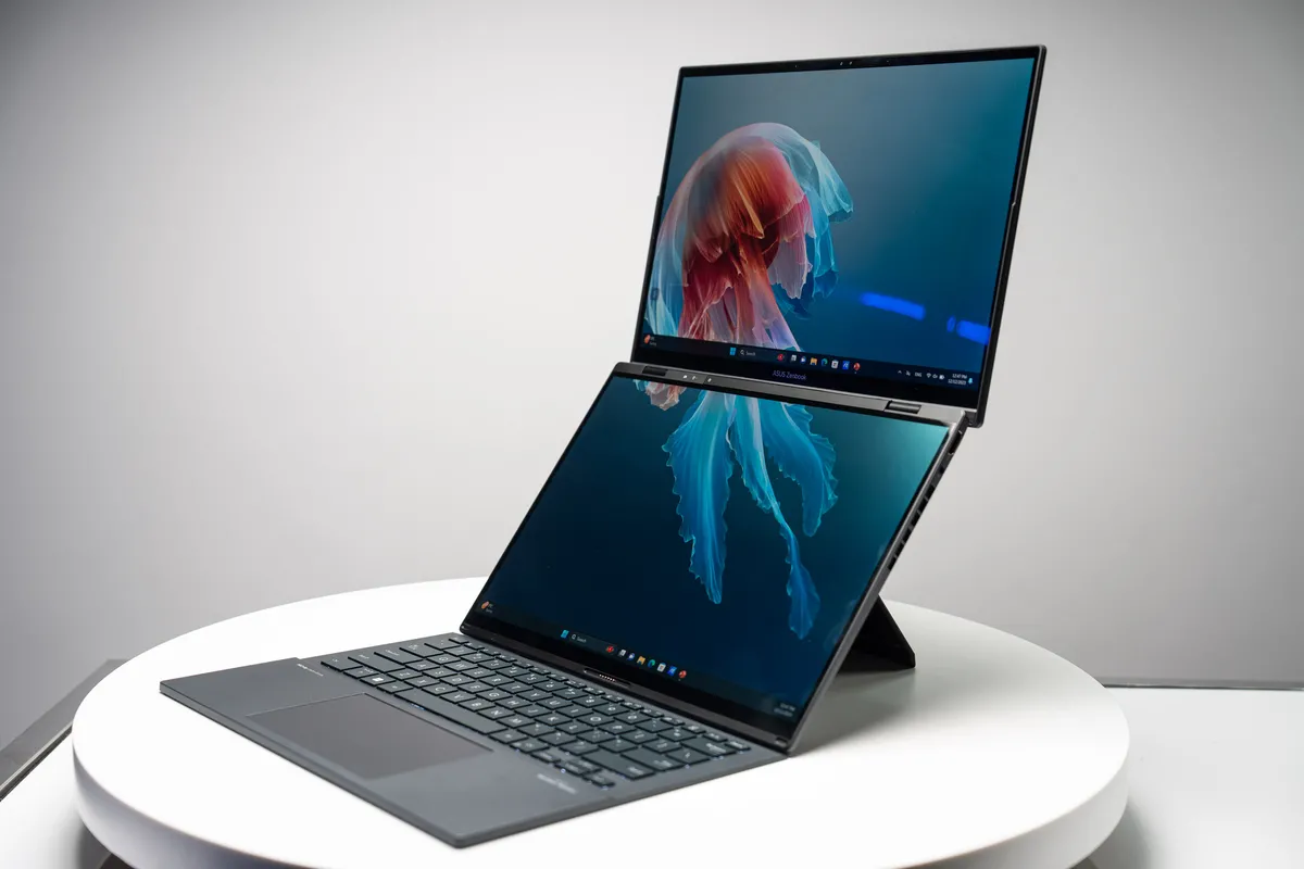 Asus Zenbook Duo OLED