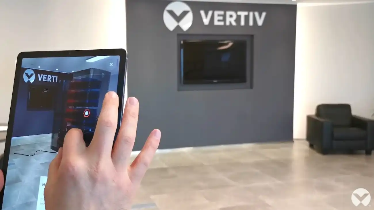 Vertiv-XR