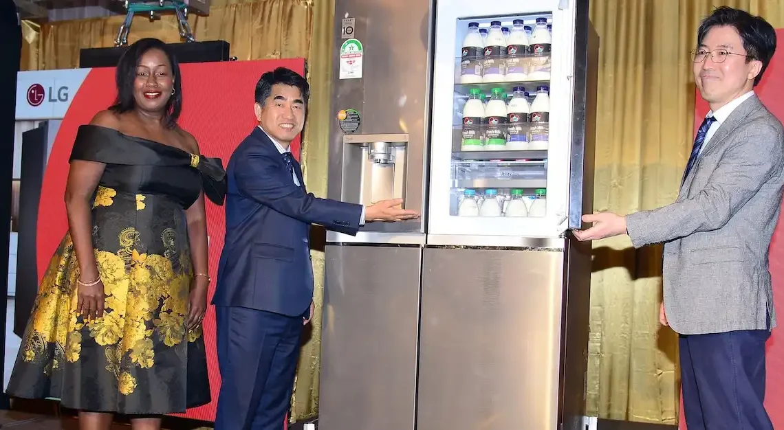 LG Mirror InstaView Refrigerator