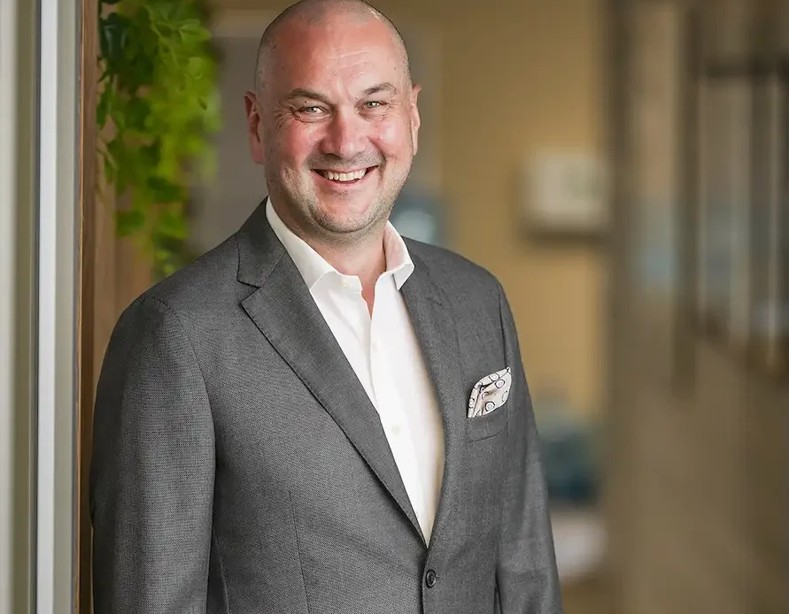 Wojtek Piorko, Vertiv