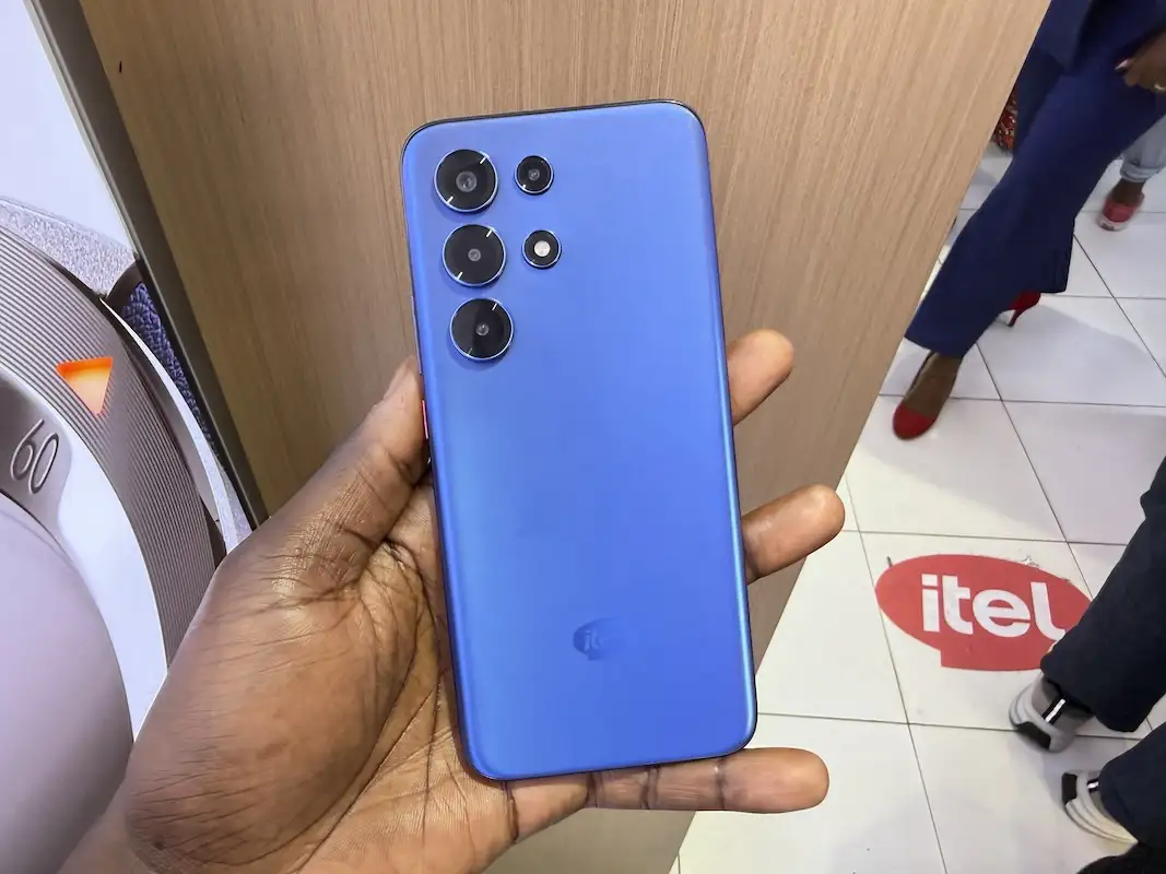 itel Super 26 Ulta back